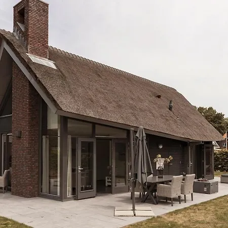 Dutchen Villapark Mooi Villa *