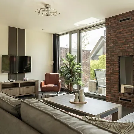 Villa Dutchen Villapark Mooi *