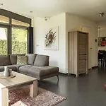 Βίλα Dutchen Villapark Mooi *